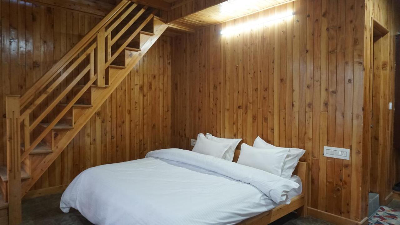 Freebird Nest 2 Stays & Cafe Jibhi Exteriör bild