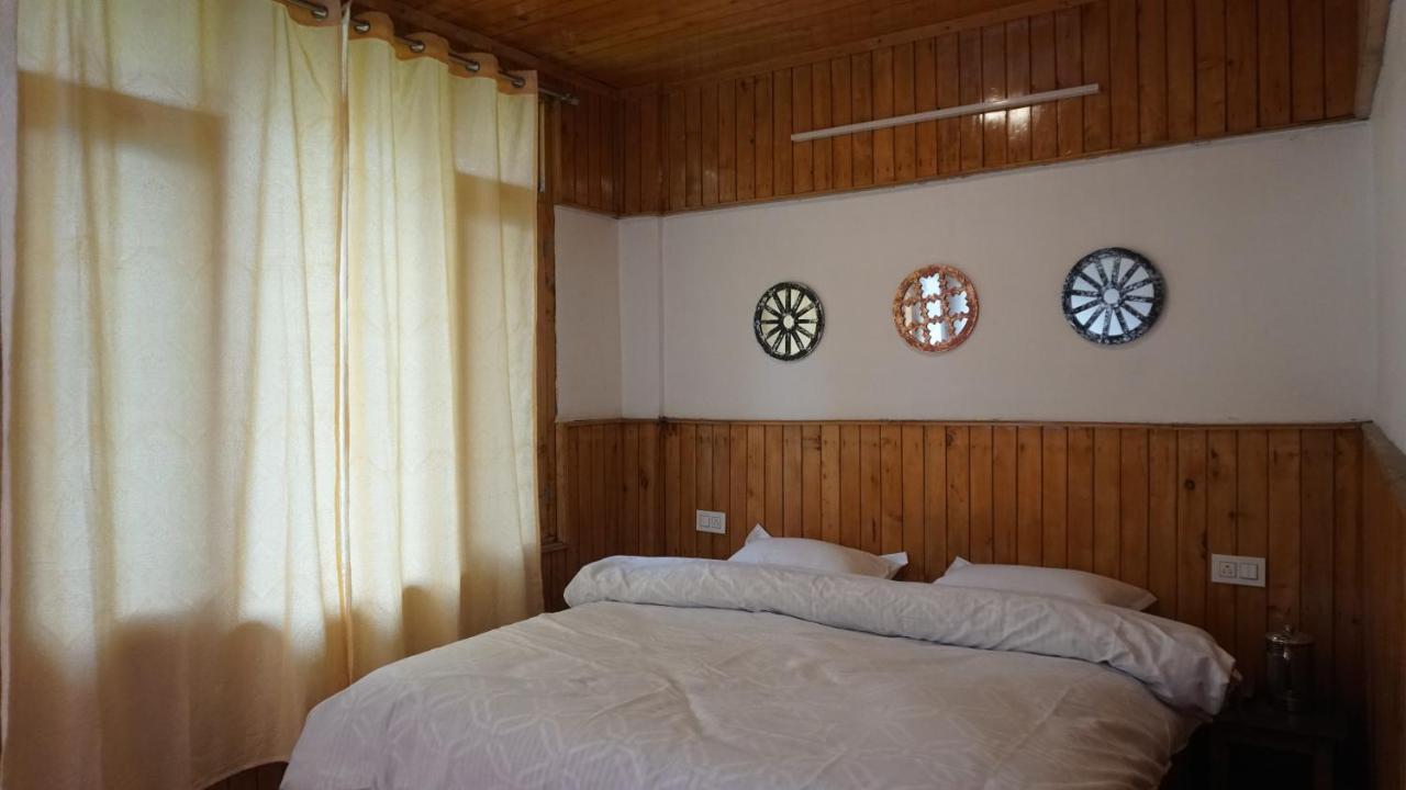 Freebird Nest 2 Stays & Cafe Jibhi Exteriör bild